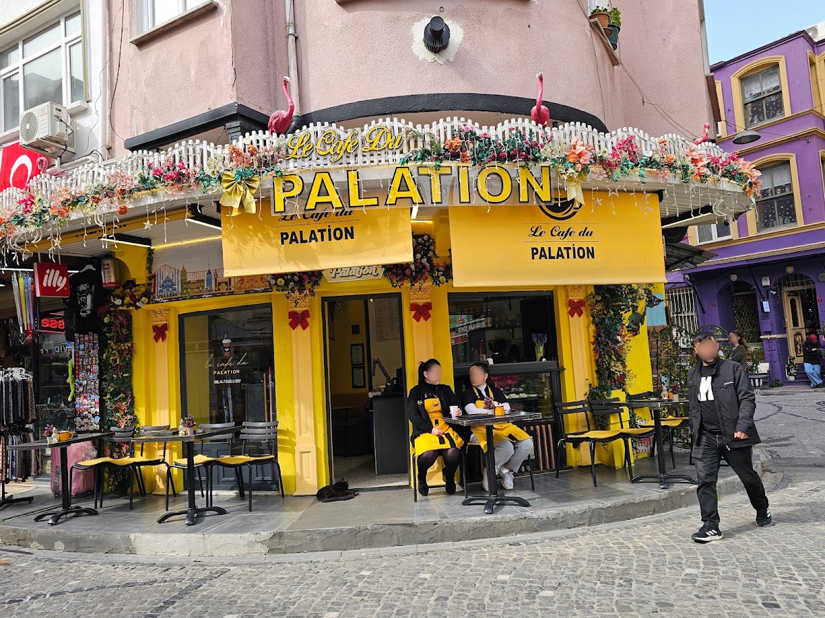 Le Cafe Du Palation