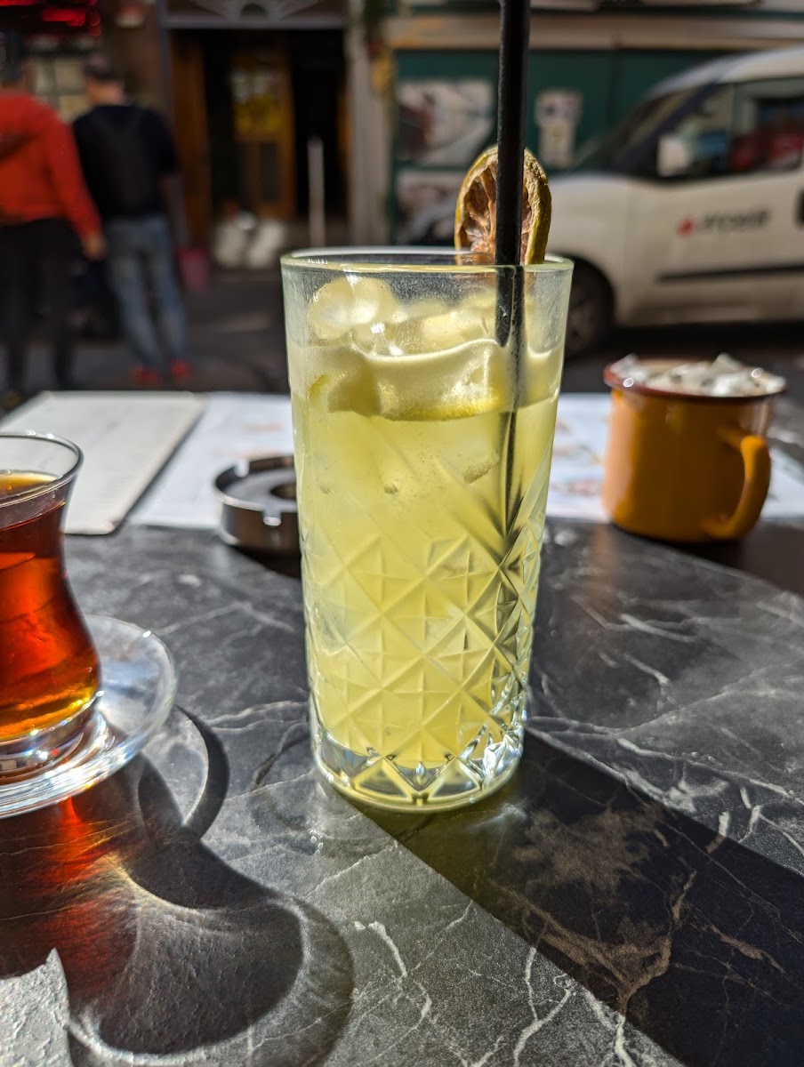 Le Cafe Du Palation