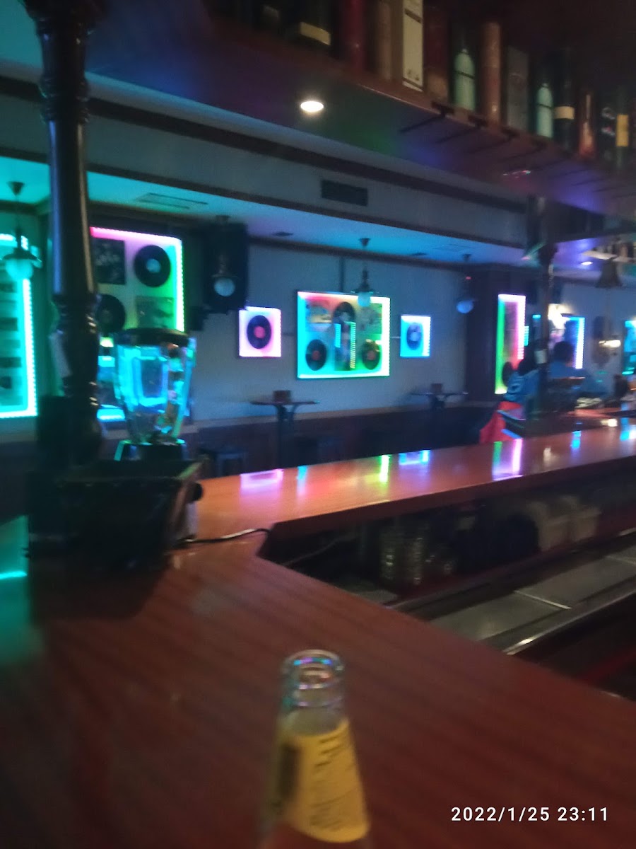 Café Pub Genesys L.