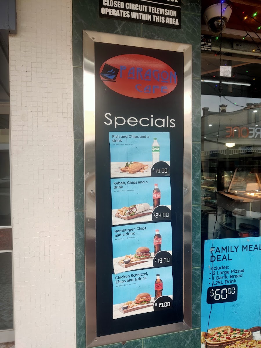 WEST WYALONG Paragon Cafe menu board