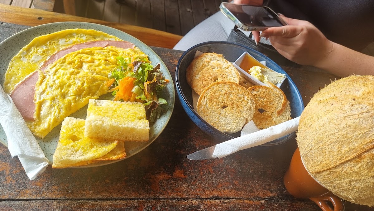 Crazy Uga's Cafe