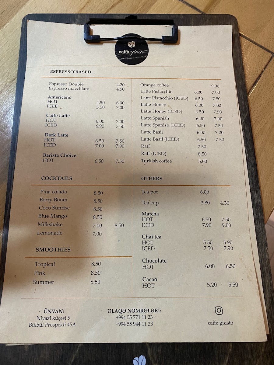 Caffè Giusto menu board
