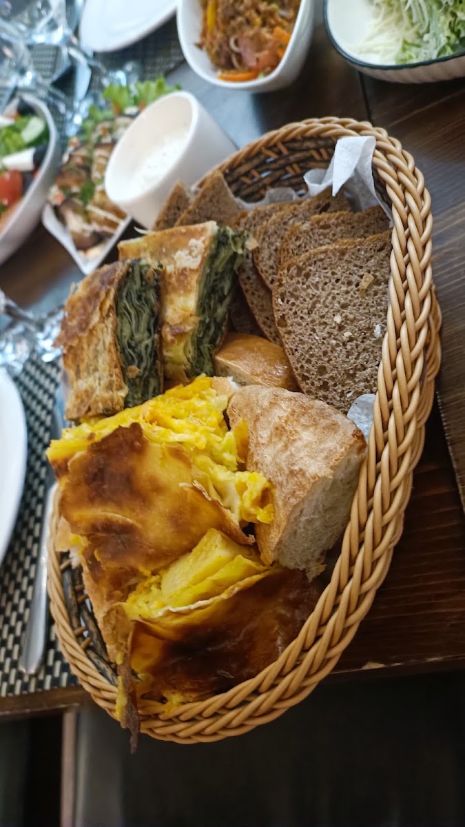 Aýlar Cafe