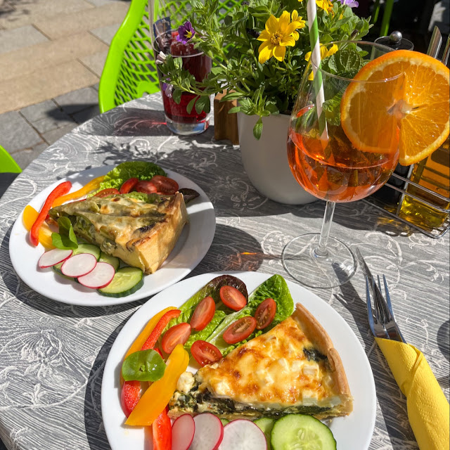 Feta-spinat Und Spargel-pilze Quiche