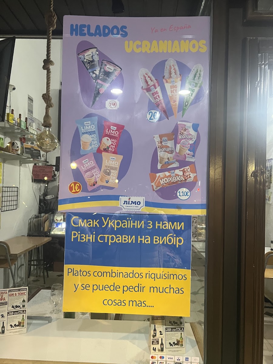 El Rincon de Nadia menu board