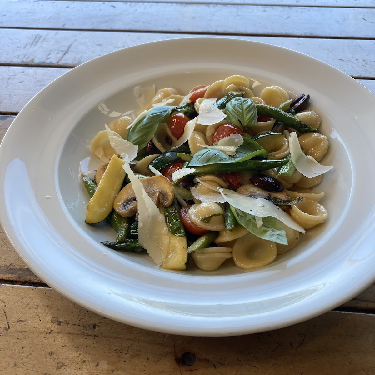 Comida Cafe and Restaurant