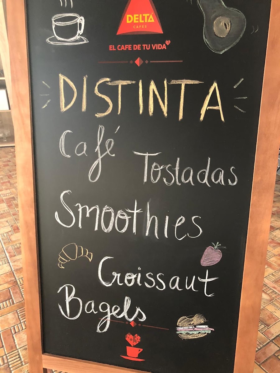 Cafetería Distinta menu board