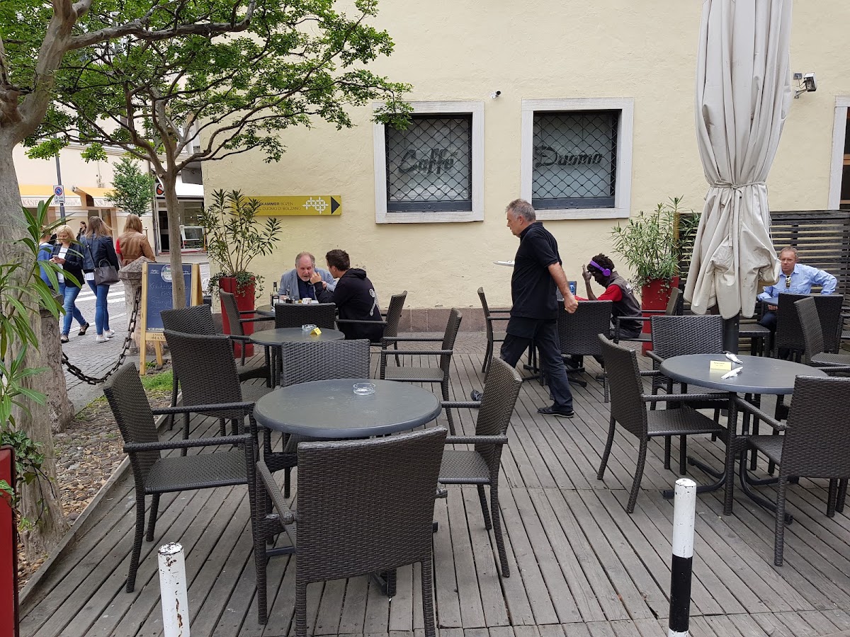 Dom Café