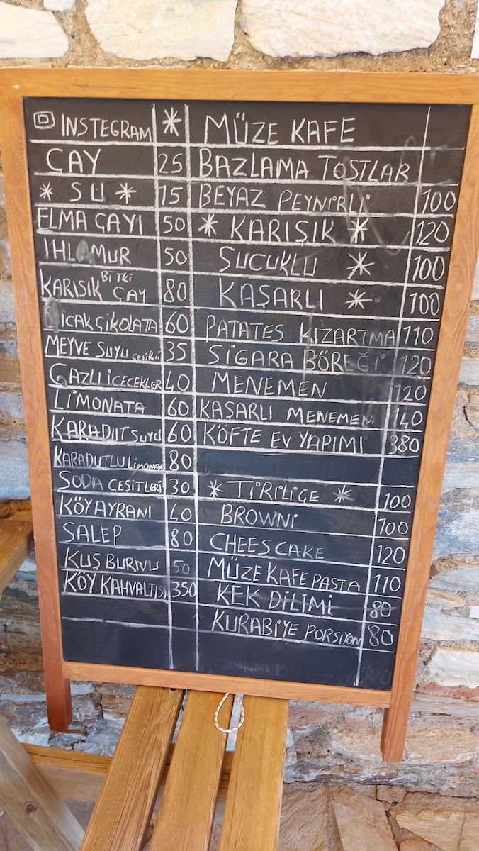 MÜZE KAFE menu board