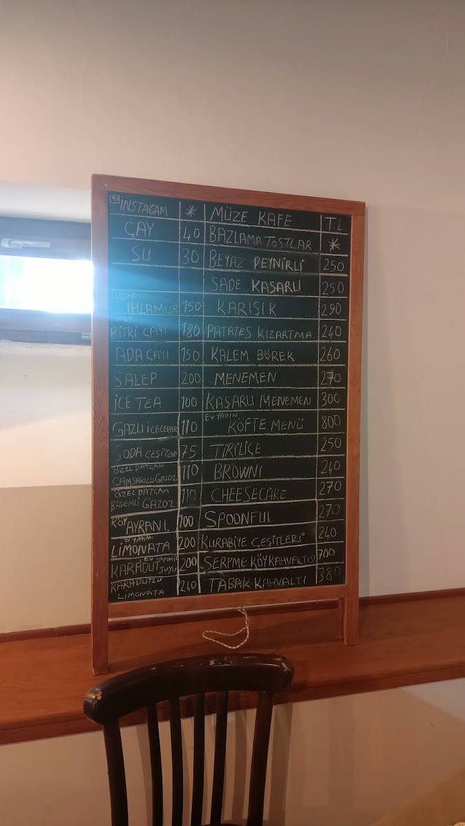 MÜZE KAFE menu board