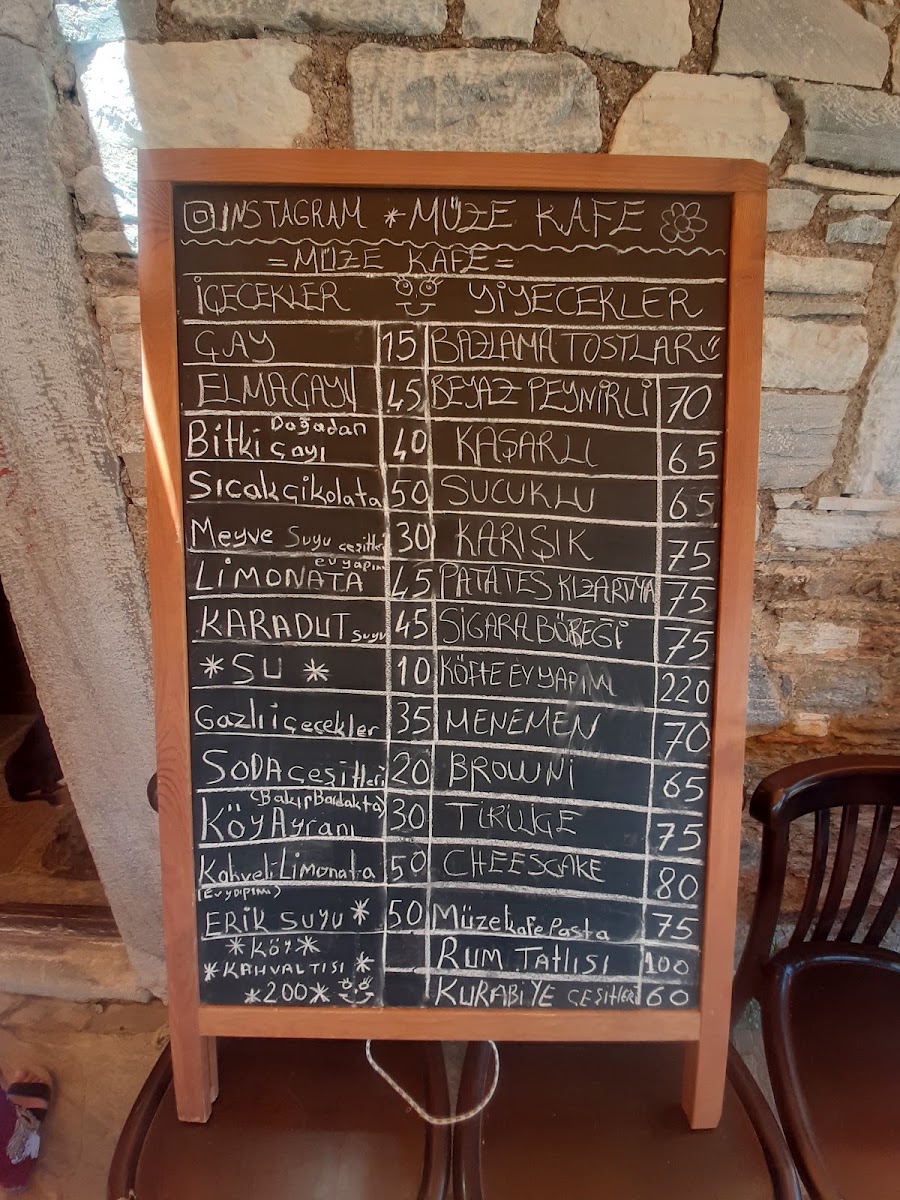 MÜZE KAFE menu board