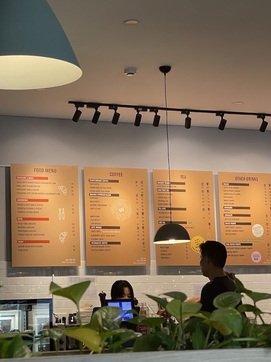 Wayne's Coffee Nguyễn Văn Hưởng menu board