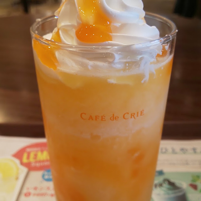 メロンソルベージュ