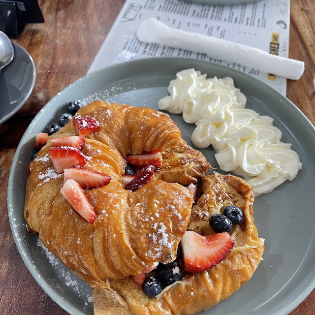 French Toast Croissant