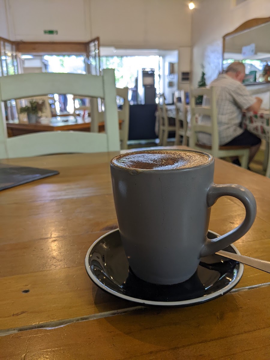 Cafe On Louee