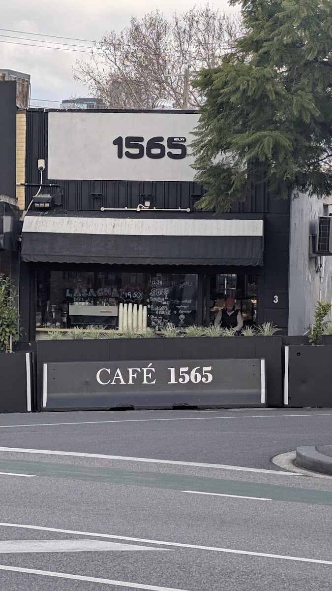 1565 Gelateria & Cafe