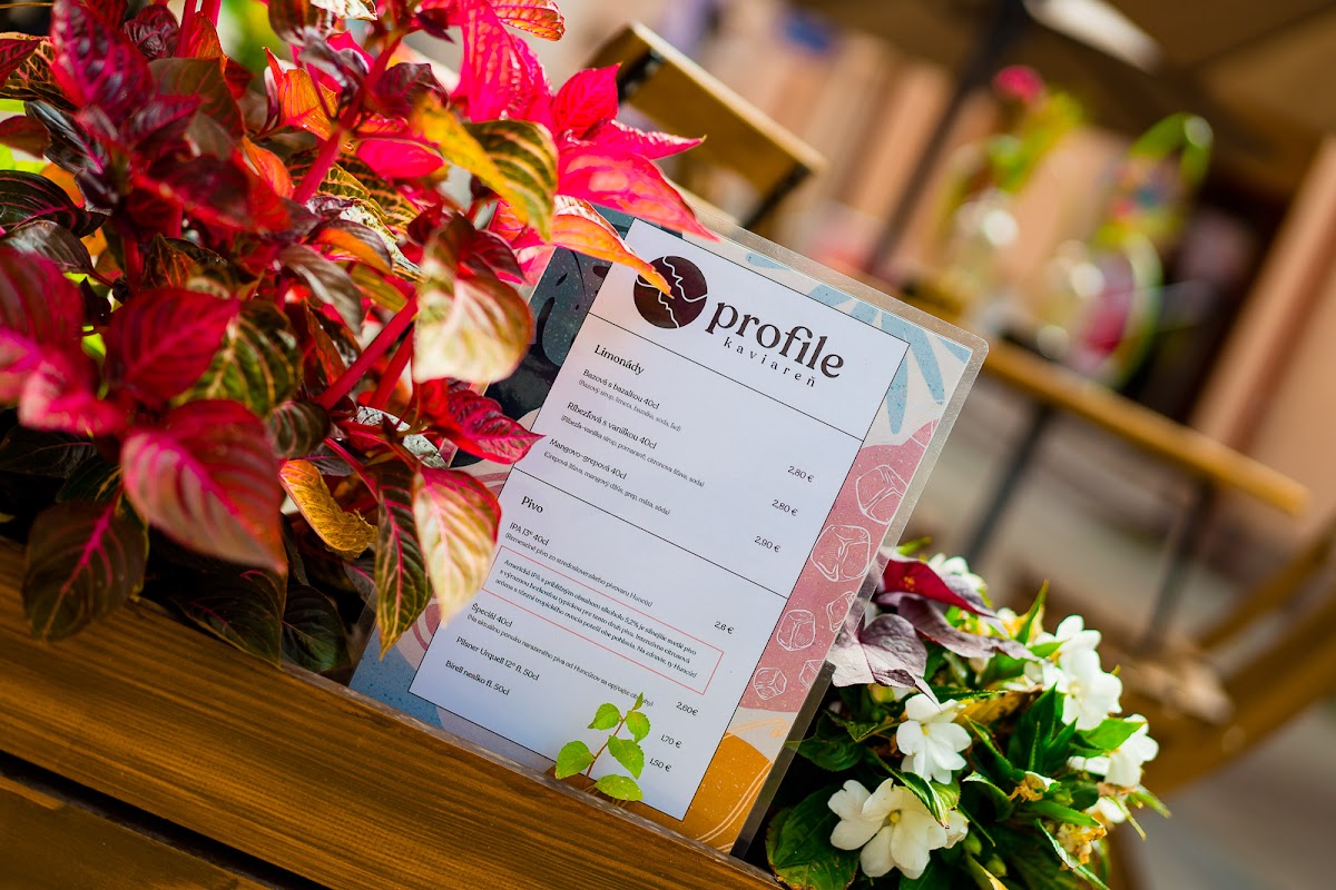 Profile kaviareň menu board