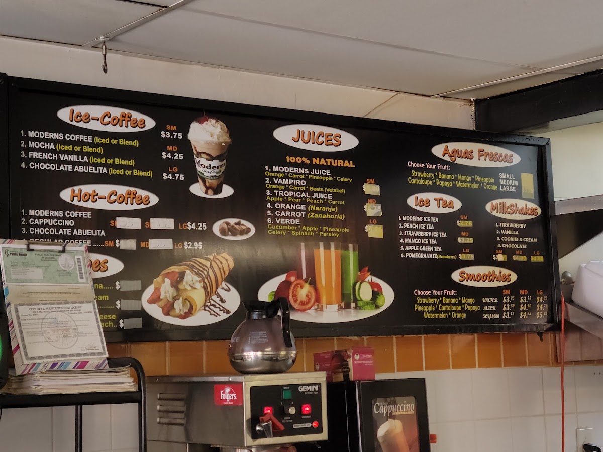 Crepelicious cafe menu board