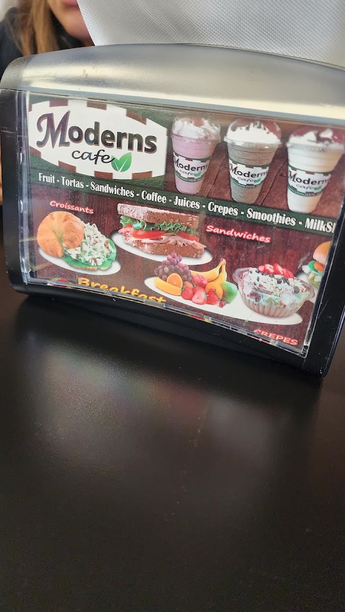 Crepelicious cafe menu board