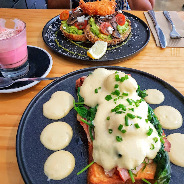 Eggs Benedict