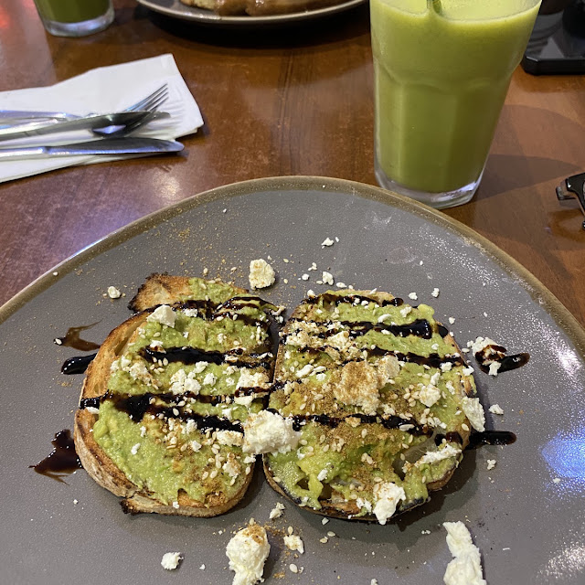 Smashed Avo on Sourdough