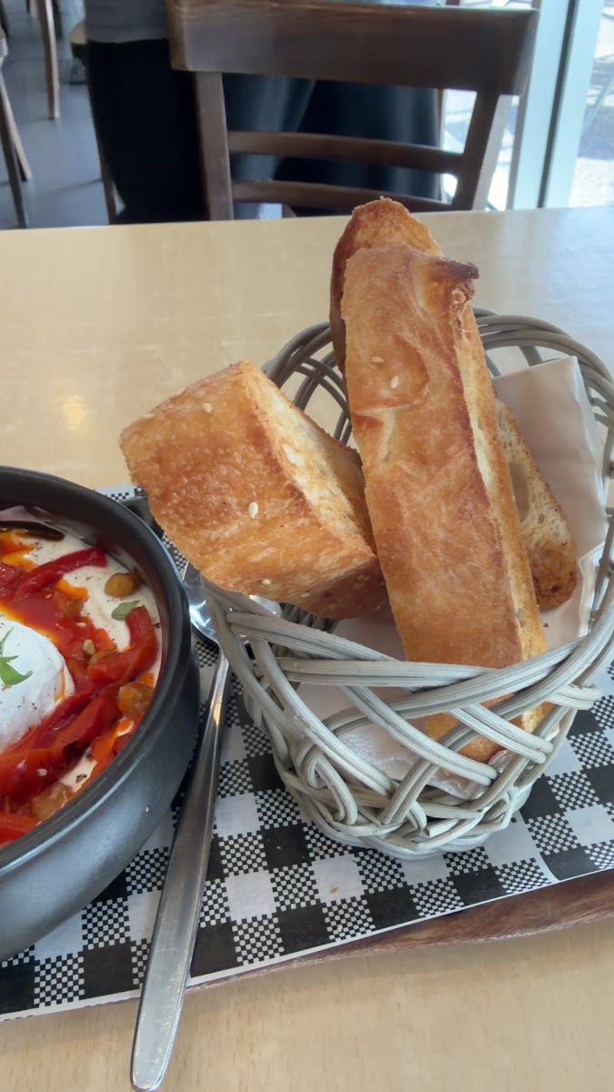 Serrano's Cafe