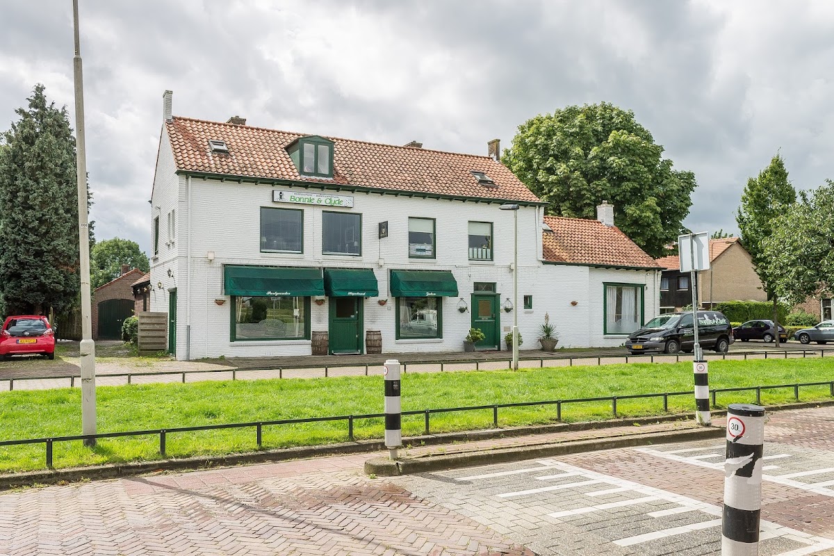 Restaurant and Hall Bonnie & Clyde