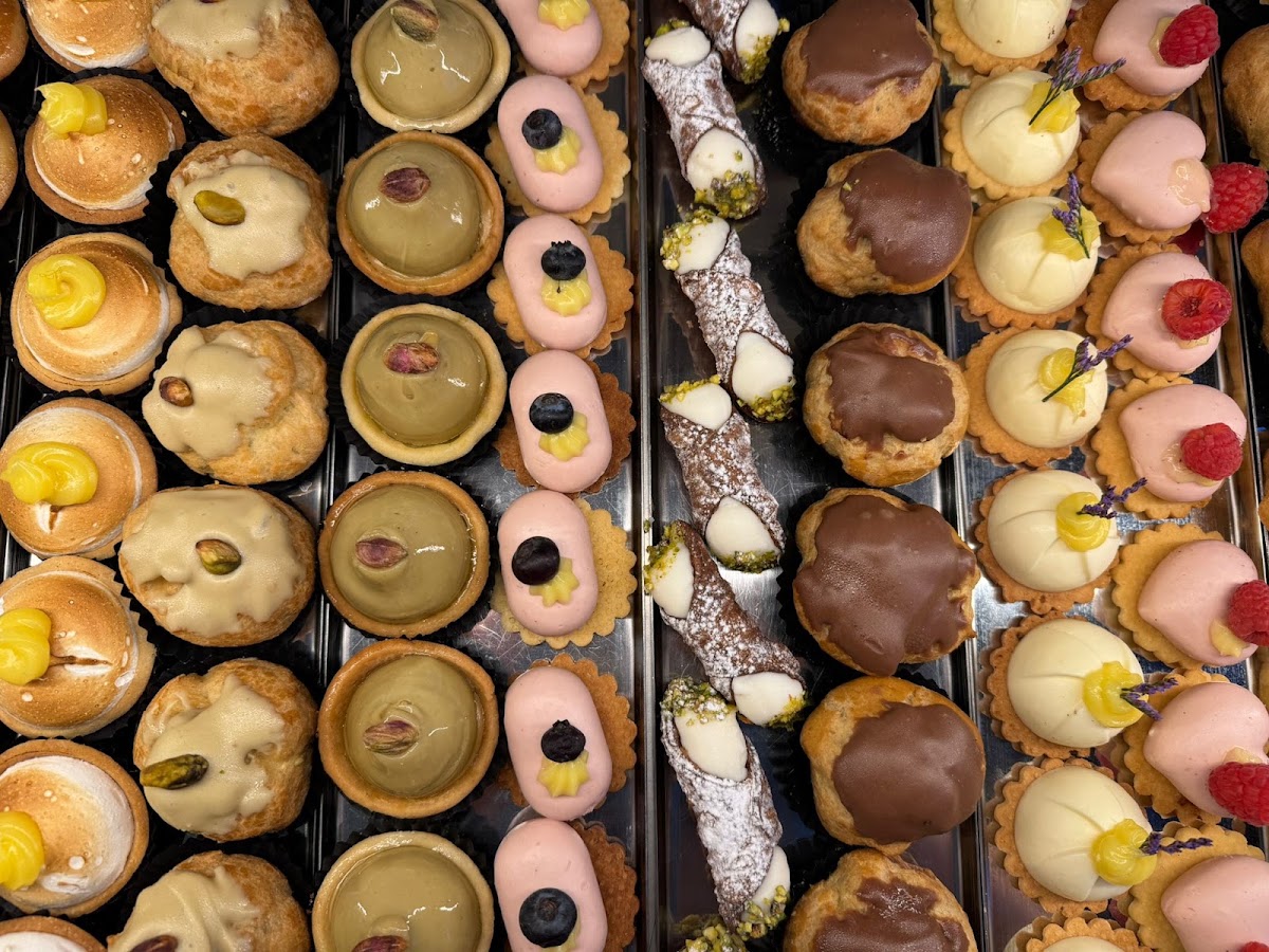 Konditorei Etna Bar Liestal- Pasticceria e Tavola Calda