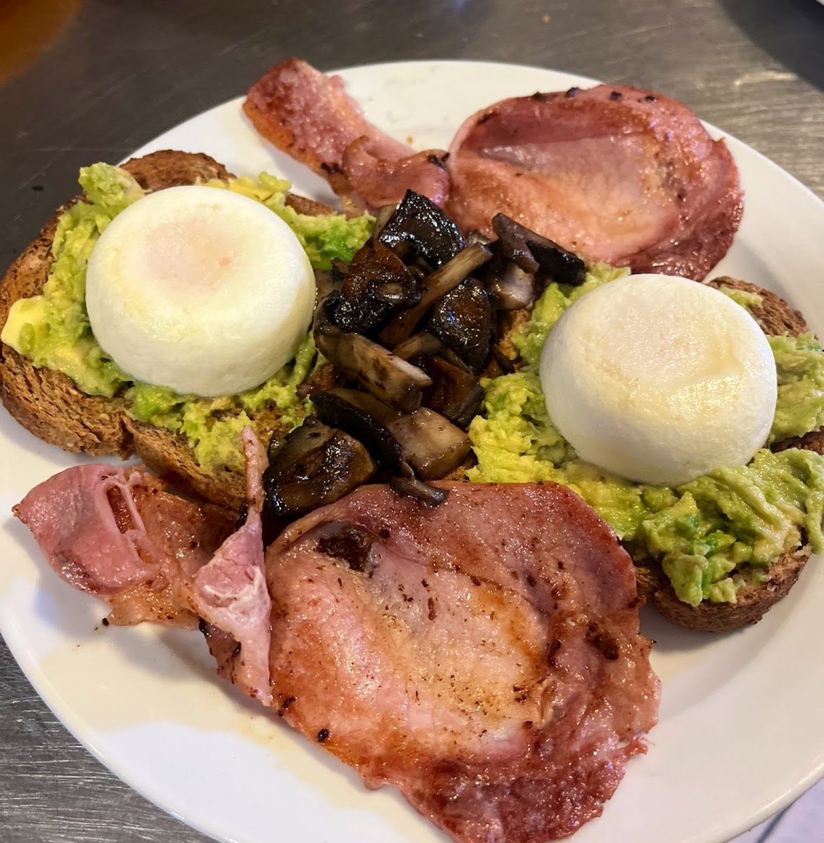 Gossip Cafe