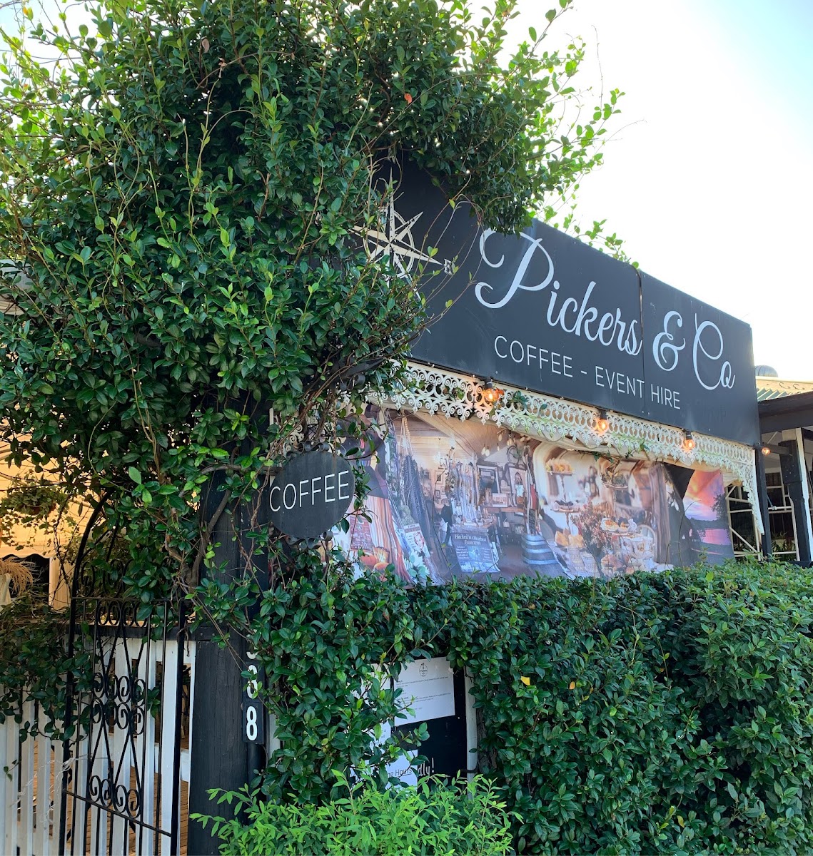 Pickers & Co