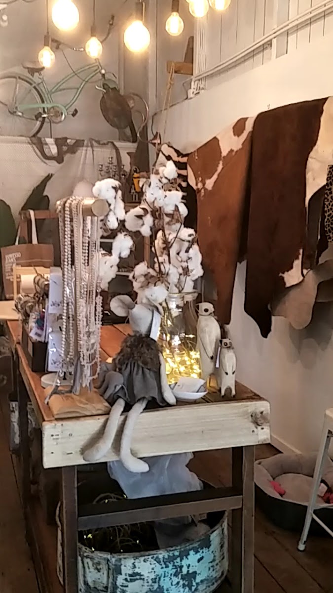 Pickers & Co