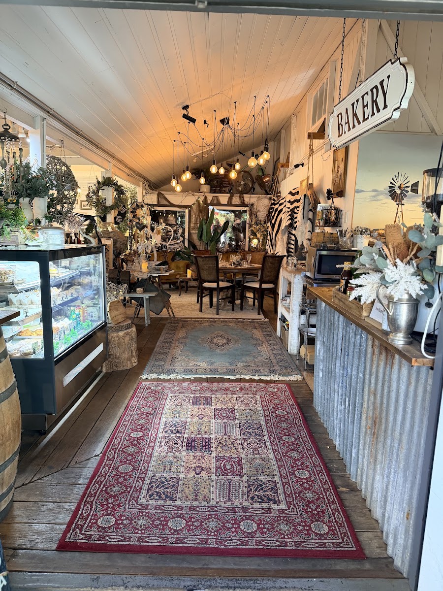 Pickers & Co