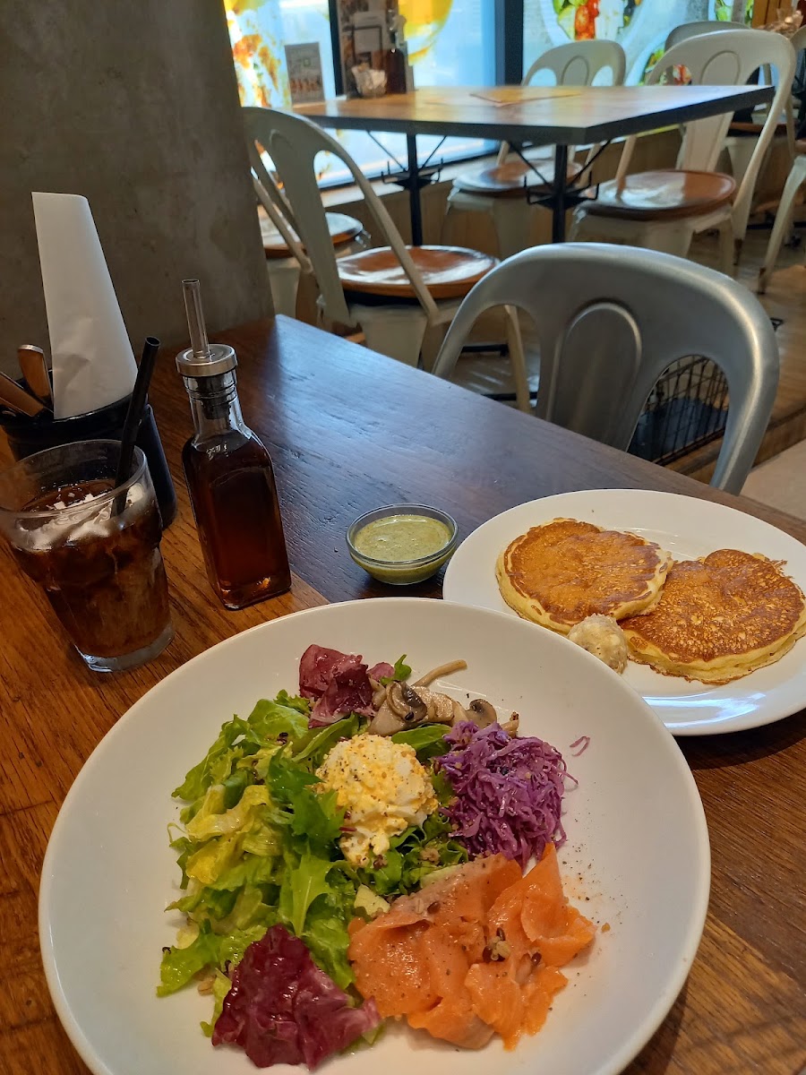 J.S. FOODIES Tennoji MIO