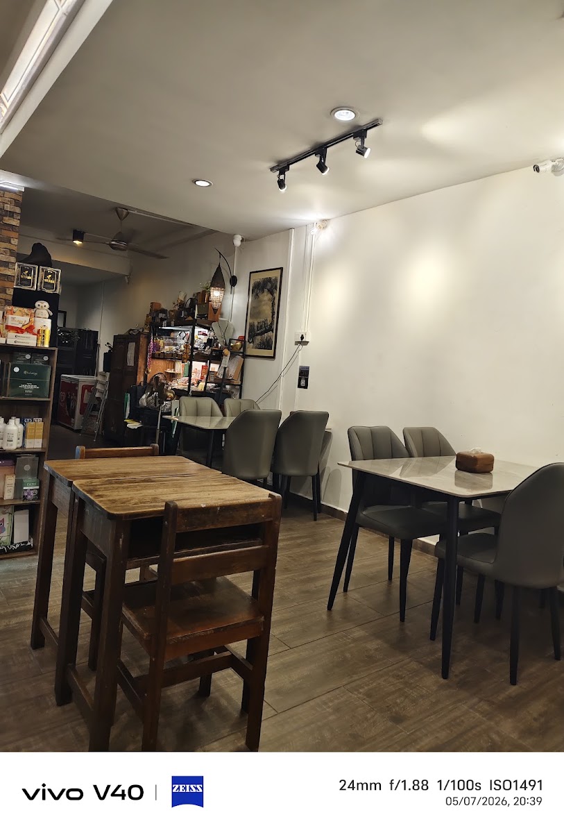 Country Road Cafe