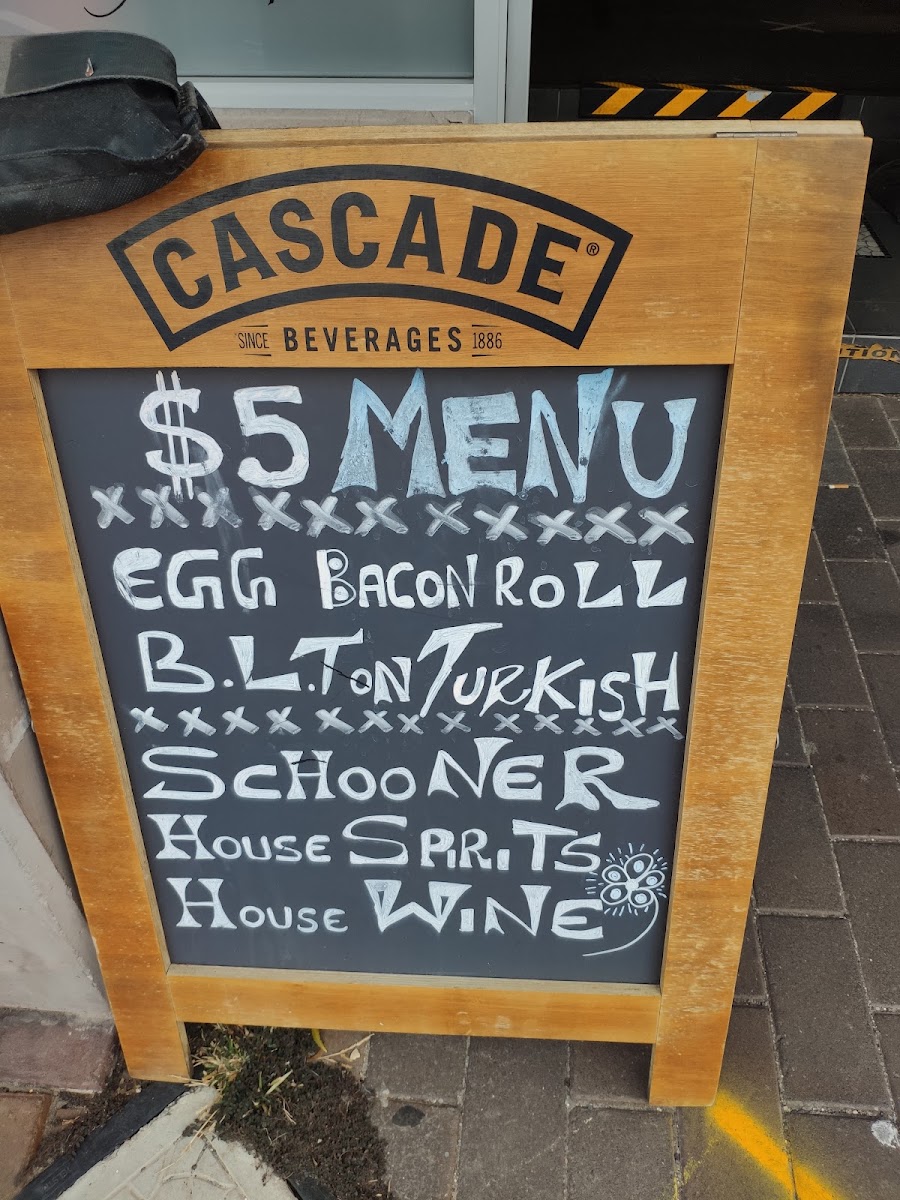 2quench cafe & cocktail lounge bar menu board