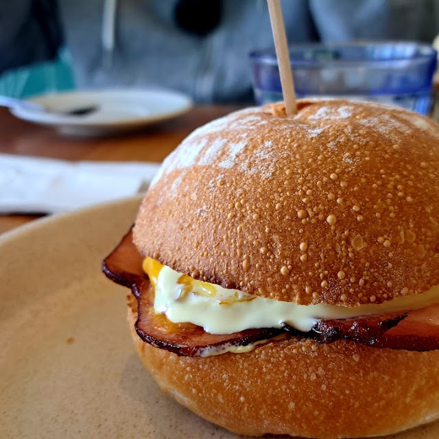 Bacon Egg Benedict