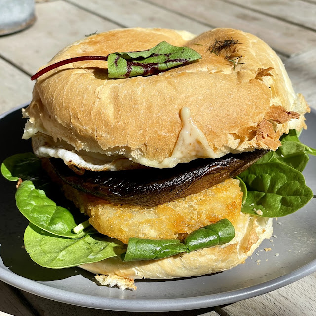 Halloumi Damper Roll