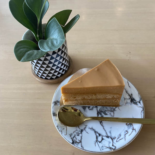 Thai Tea Cake