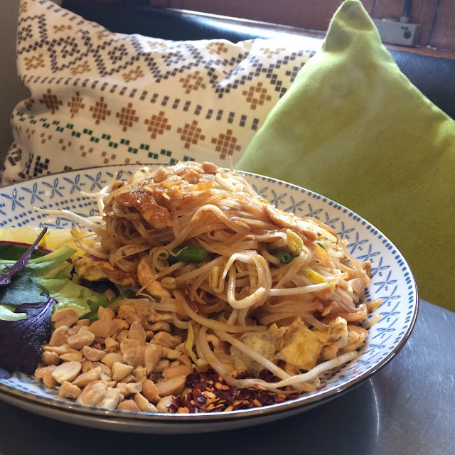 Chicken Pad Thai Served With