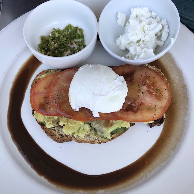 Lotti's Avo Smash