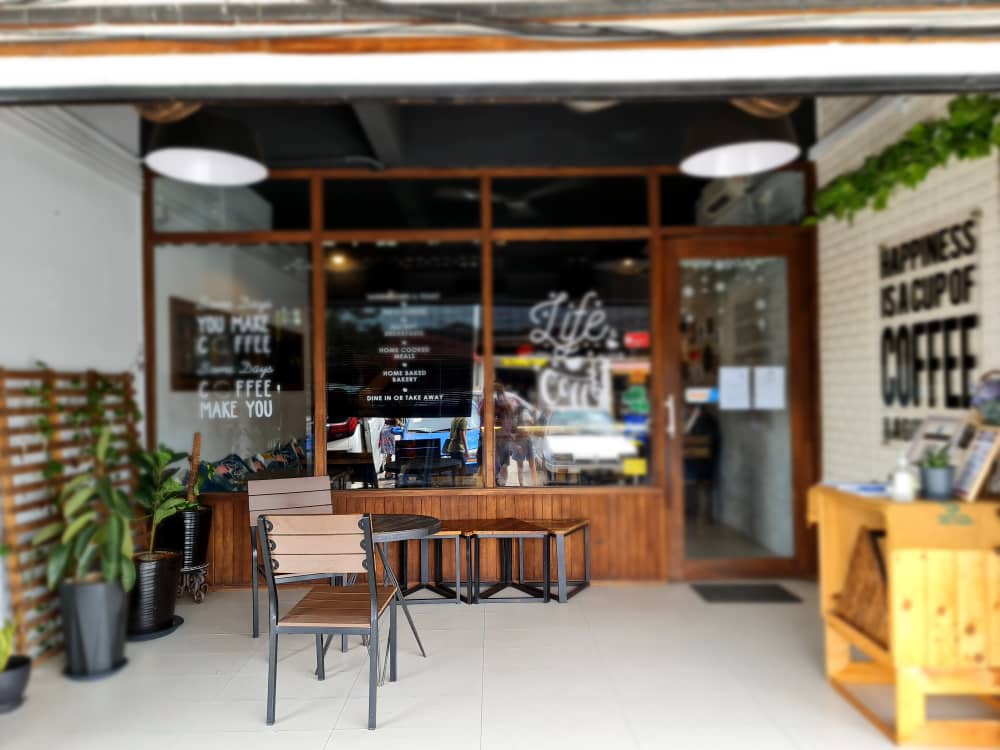 The Rolling Dough Cafe