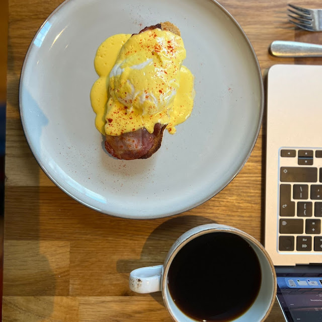 Eggs Benedict
