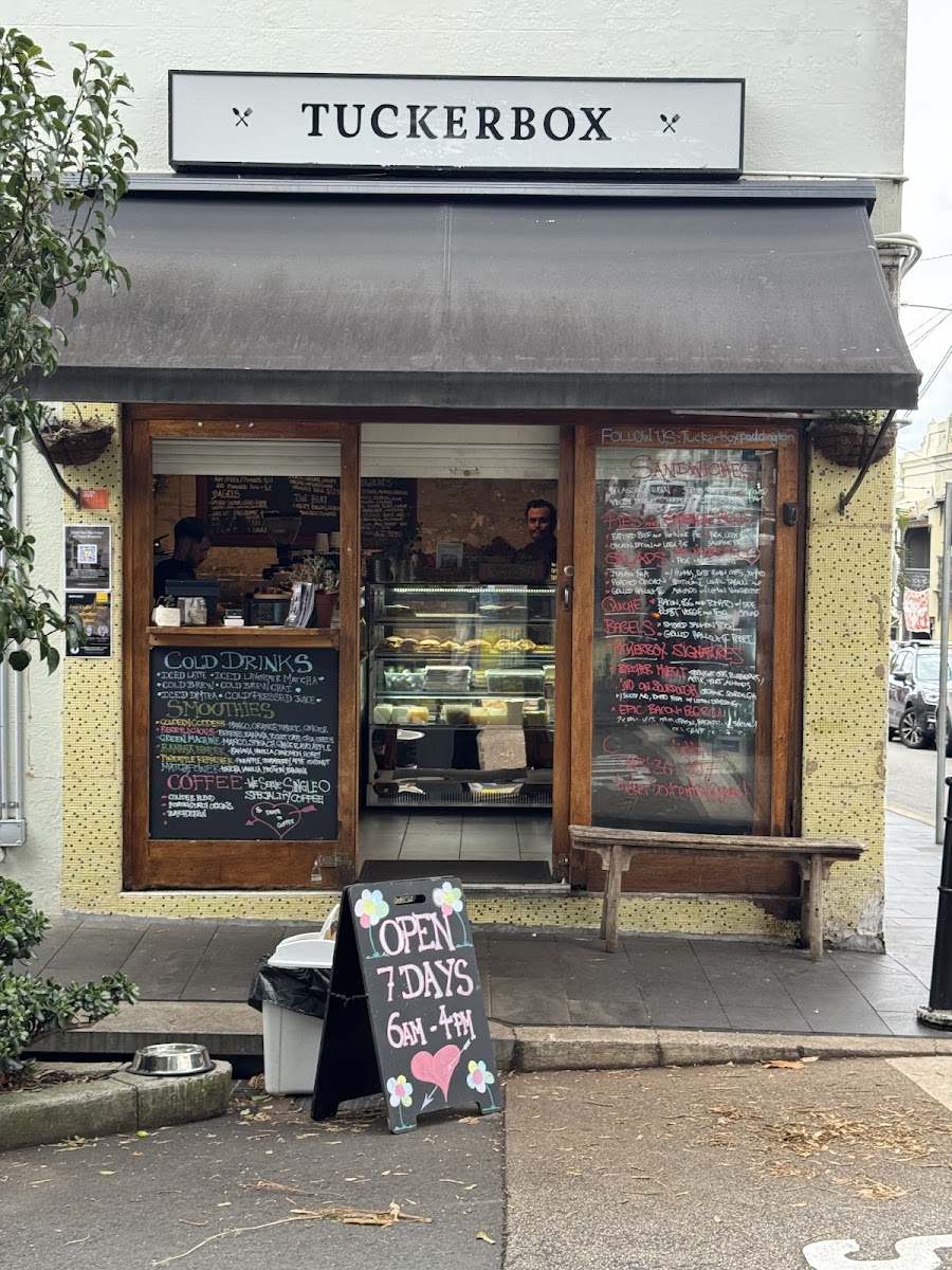 Tuckerbox