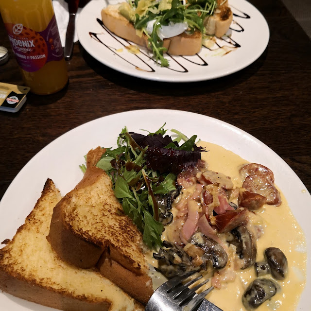 Spanish Choritz and Creamy Mushroom