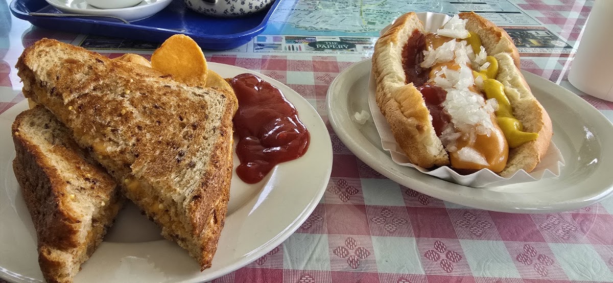 Kiwanis Willows Beach Tea Room