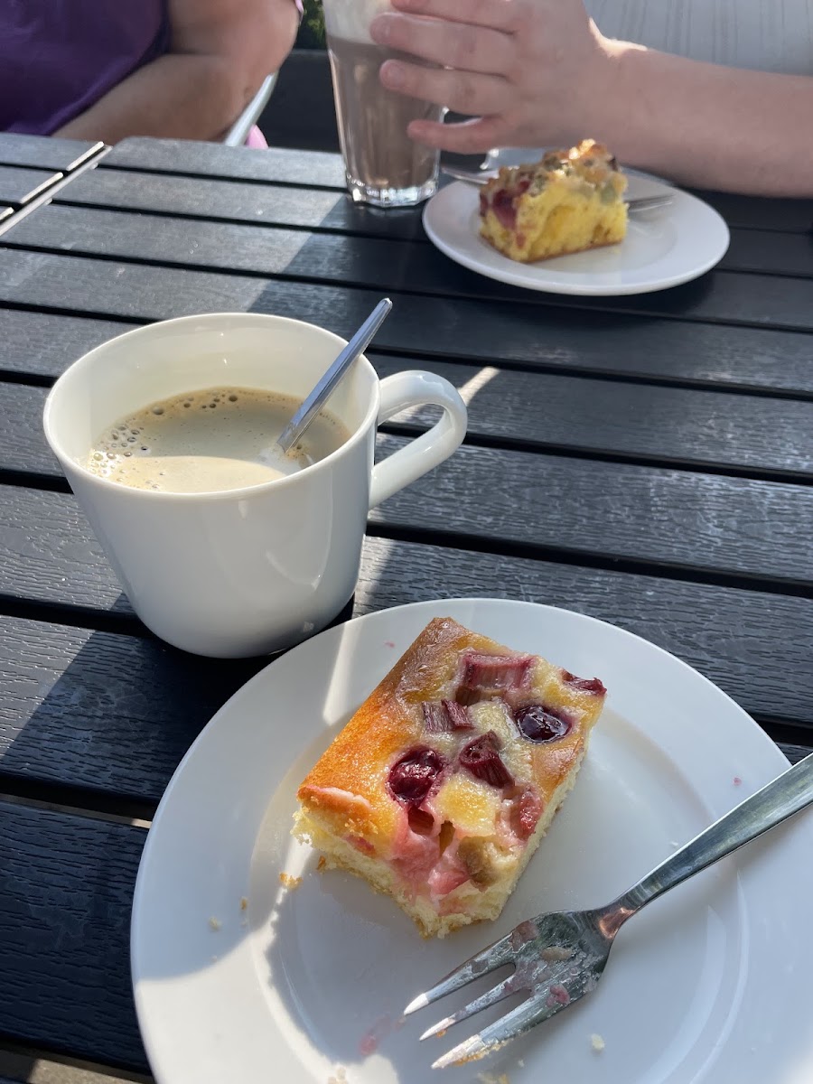 Dines Lille Maritime Café & Den gamle Strandfoged Gård