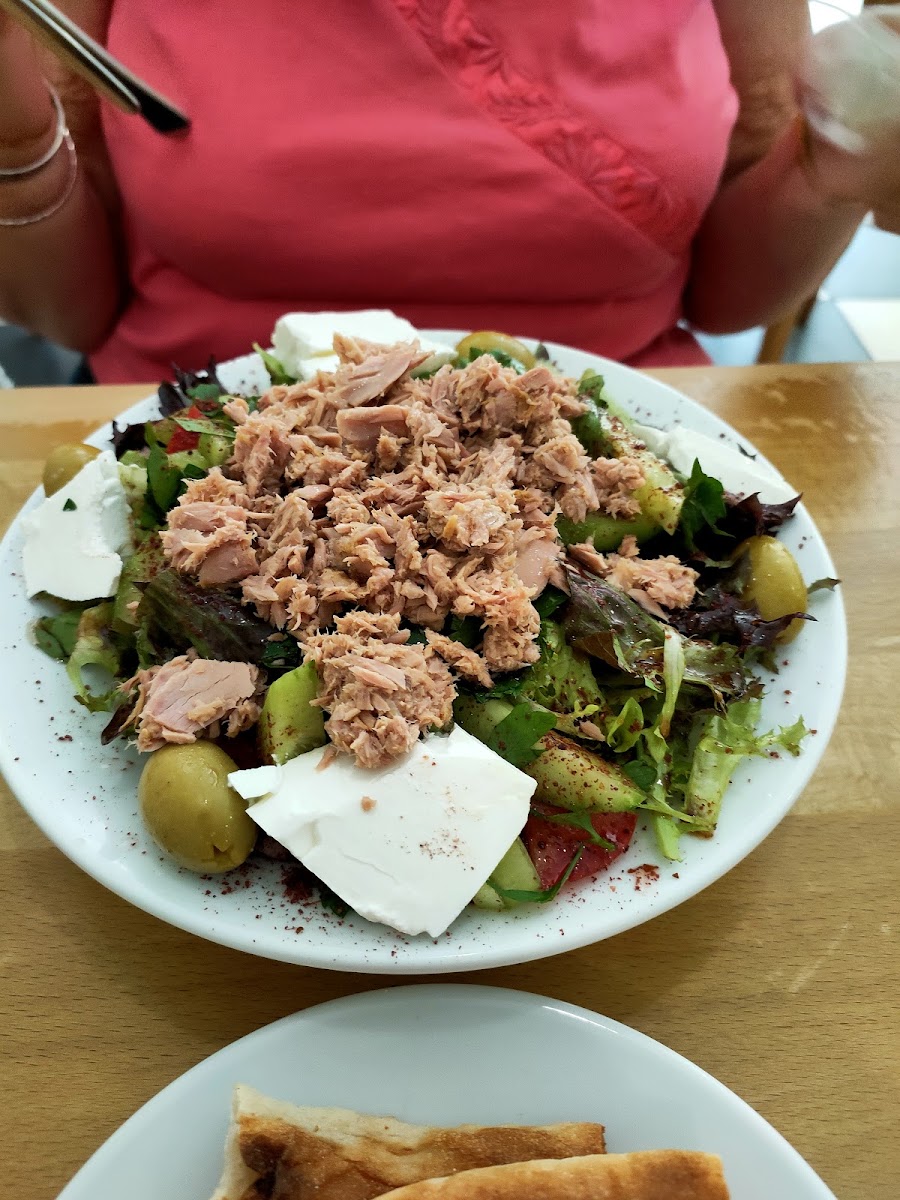 Cafe inn