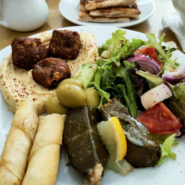 Hummus Pitta