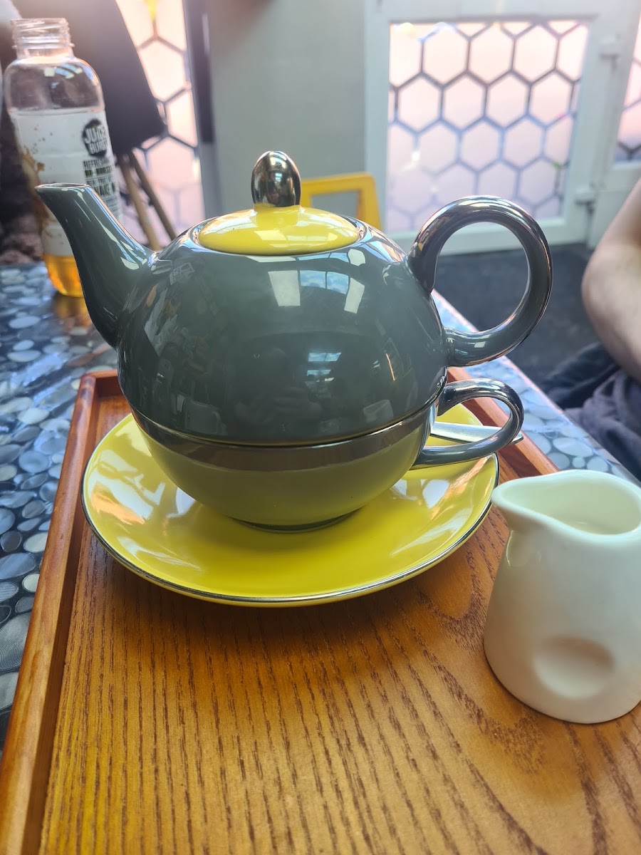The Beehive Cafe