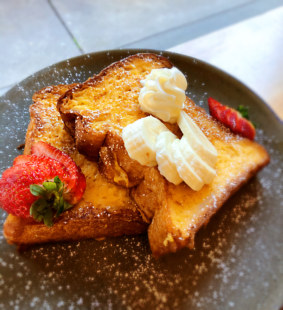 8 Layers Cafe